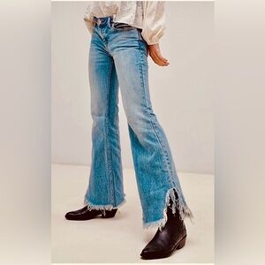 NWT We The Free Vintage Flare Jeans Sz 29 color Maya Blue Raw Hem Free People